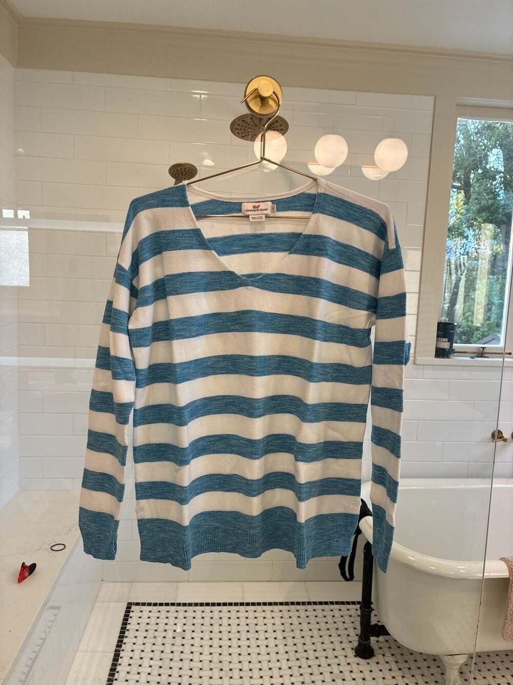 Vineyard Vines Blue and White Cotton V-neck Heavy Long Sleeve Beach